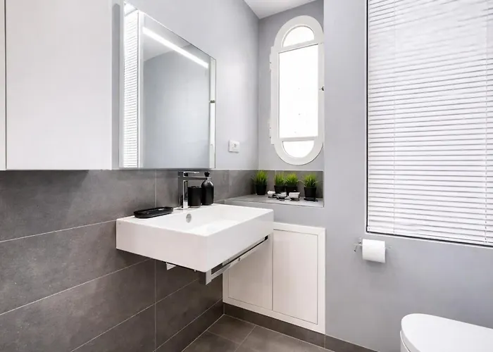 Apartment Family With 2br Near Vatican *