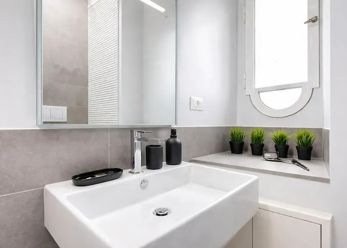 Apartment Family With 2br Near Vatican *